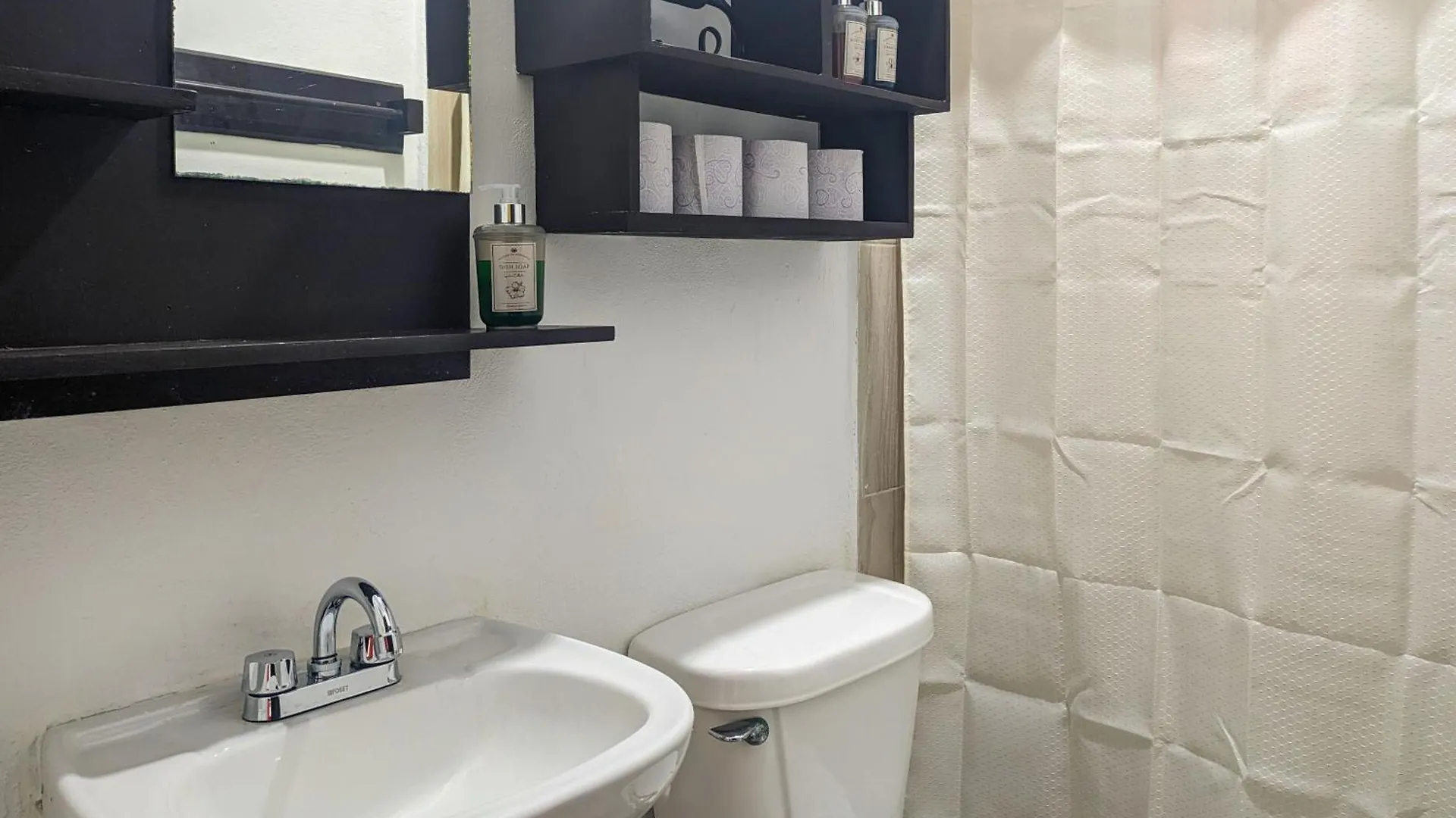 Appartement A5 Beachside Bliss Family Hawaiian Themed Quad Studio Kitchen Ac Playa del Carmen