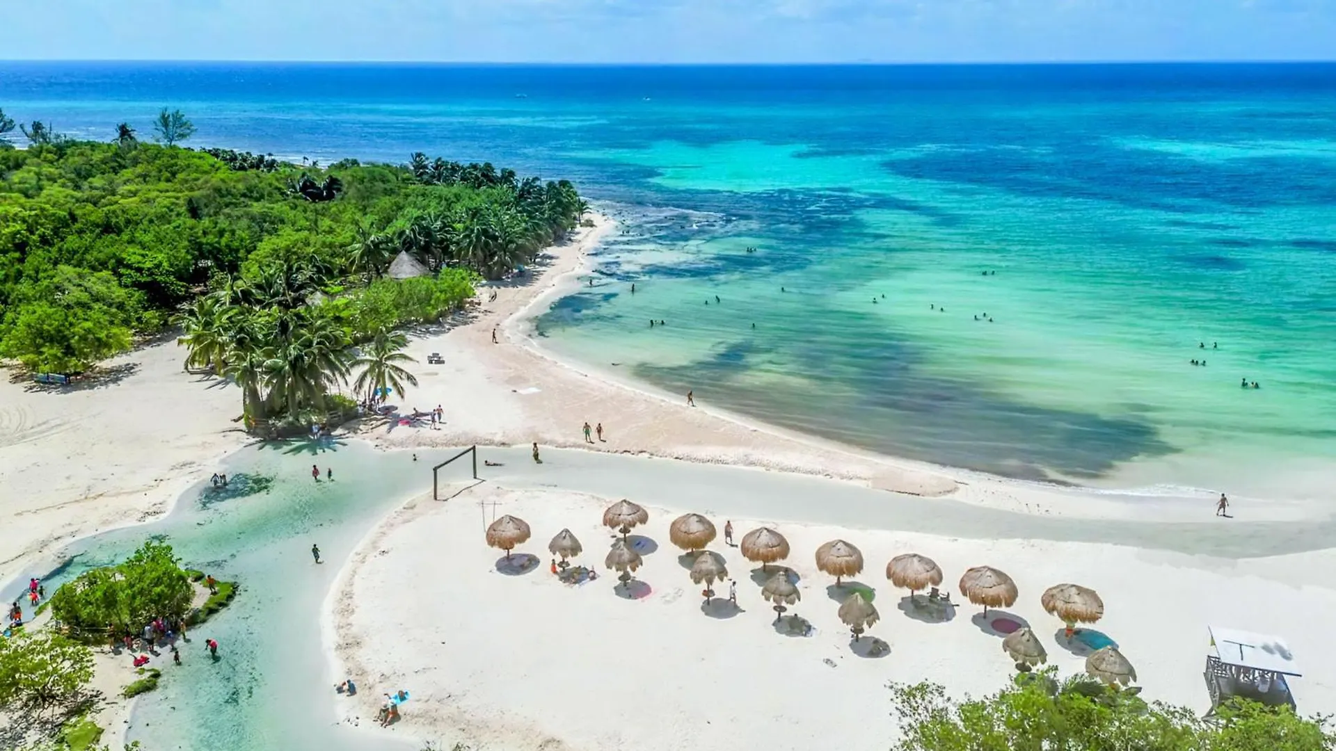 A5 Beachside Bliss Family Hawaiian Themed Quad Studio Kitchen Ac Playa del Carmen Mexique